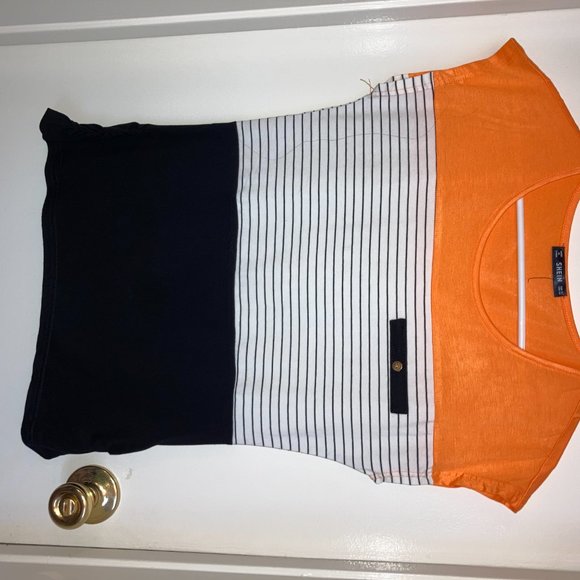 Shein T-shirt - Picture 3 of 5